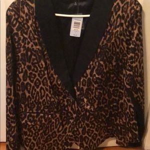 Leopard print blazer